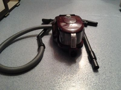 Лот: 3428147. Фото: 1. Продам пылесос. Пылесосы, паровые швабры
