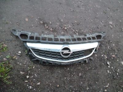 Лот: 4183354. Фото: 1. решетка радиатора Opel Astra хромированная... Кузов