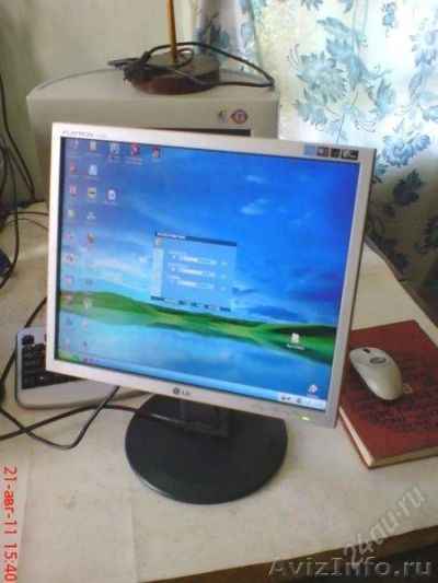 Лот: 1773242. Фото: 1. Продам Ж.к монитор (LG 19 Дюймов... ЖК-мониторы