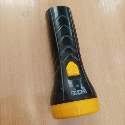 Лот: 25884680. Фото: 1. Фонарик аккумуляторный неисправный. Фонарики