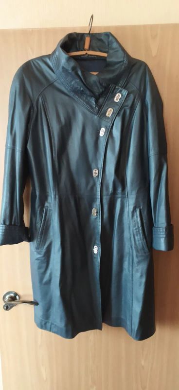 Лот: 20054313. Фото: 1. Кожаное пальто-плащ. Верхняя одежда