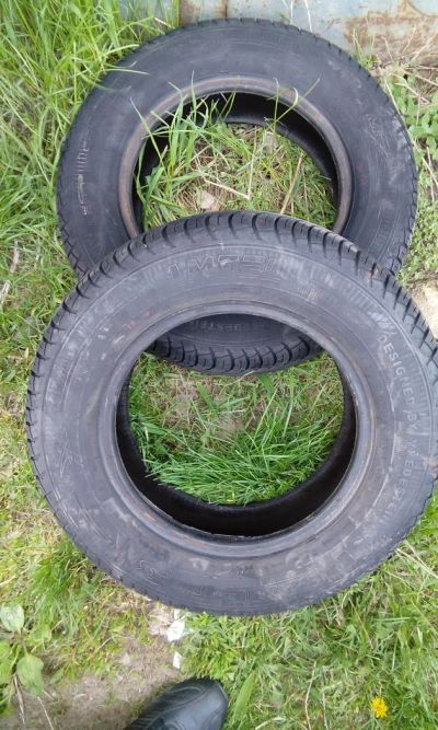 Лот: 9779424. Фото: 1. Шины R13 70 175 две штуки. Шины