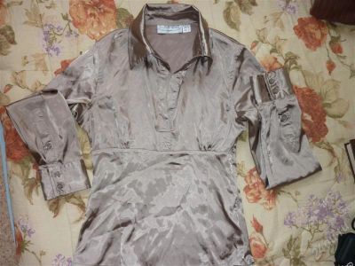 Лот: 866731. Фото: 1. Блузка атласная 40-42 размер. Блузы, рубашки, водолазки