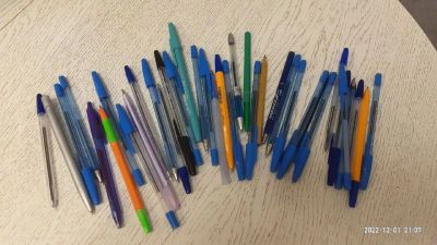 Лот: 19674281. Фото: 1. Ручки, 35 штук , одним лотом. Ручки, карандаши, маркеры