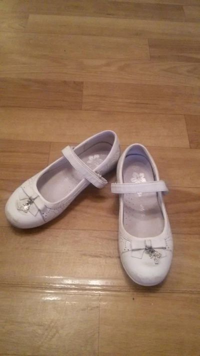 Лот: 6510179. Фото: 1. Туфли для девочки kapika, 32 размер. Туфли