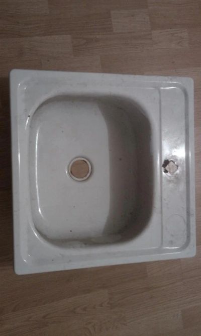 Лот: 3648733. Фото: 1. раковина эмалированная с креплением... Раковины, умывальники