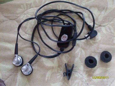 Лот: 1132501. Фото: 1. гарнитура для Motorola вроде... Красноярск