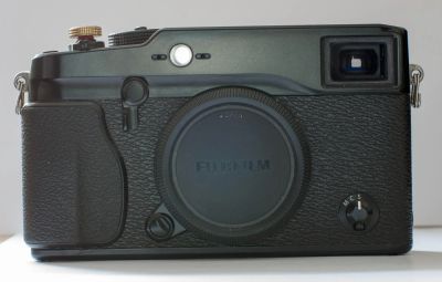 Лот: 2152437. Фото: 1. Fujifilm X-Pro1 + Fujinon XF 18-55mm... Цифровые беззеркальные со сменной оптикой
