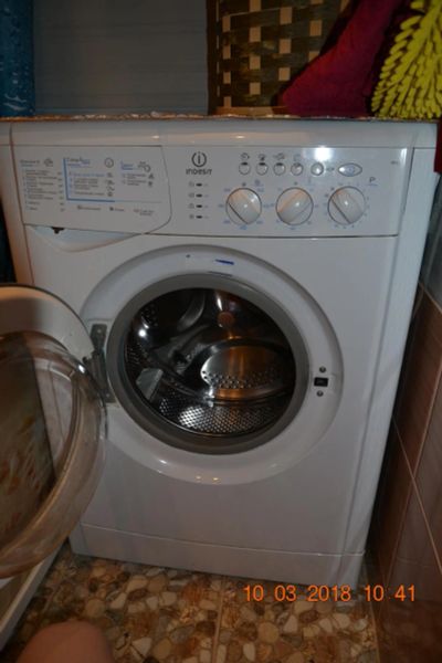 Лот: 11153738. Фото: 1. Отдам почти за бесплатно стиральную... Стиральные машины