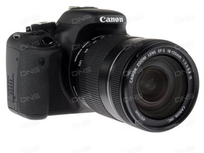 Лот: 7041657. Фото: 1. Зеркальная камера Canon EOS 600D... Цифровые зеркальные
