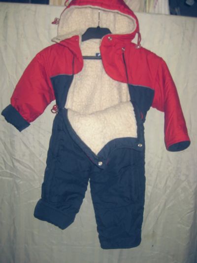 Лот: 25899820. Фото: 1. Новый зимний комбинезон с теплой... Верхняя одежда