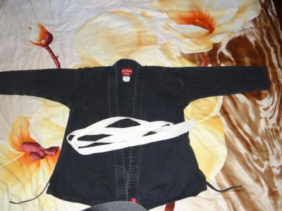 Лот: 4123881. Фото: 1. Кимоно детское. Спортивная одежда