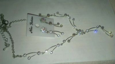 Лот: 3121197. Фото: 1. Комплект бижутерии со стразами. Комплекты изделий