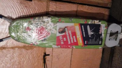 Лот: 4844028. Фото: 1. Гладильная доска с розеткой Capitol... Гладильные доски