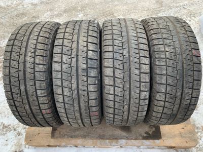 Лот: 15399249. Фото: 1. Bridgestone Blizzak Revo GZ, 215... Шины