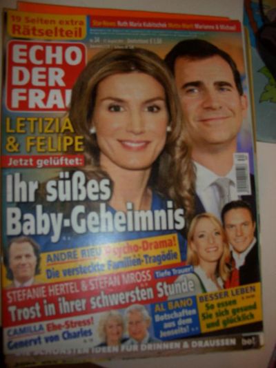 Лот: 4071637. Фото: 1. журнал на немецком Echo der Frau... На иностранном языке