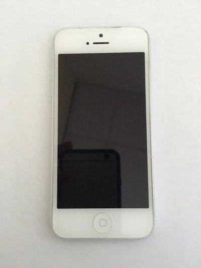 Лот: 7001154. Фото: 1. Apple iPhone 5 White 16Gb Model... Смартфоны