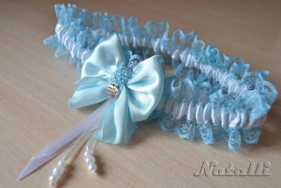 Лот: 4324652. Фото: 1. Свадебная подвязка невесты. голубая. Другое (свадебная мода)