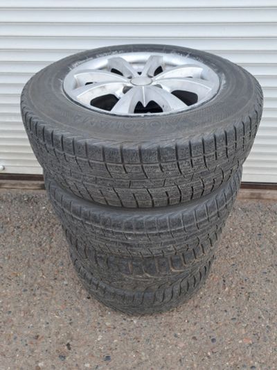 Лот: 25792940. Фото: 1. Комплект Оригинальных Литых дисков... Шины на дисках