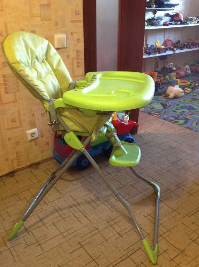 Лот: 3361640. Фото: 1. Столик для кормления. Стульчики для кормления