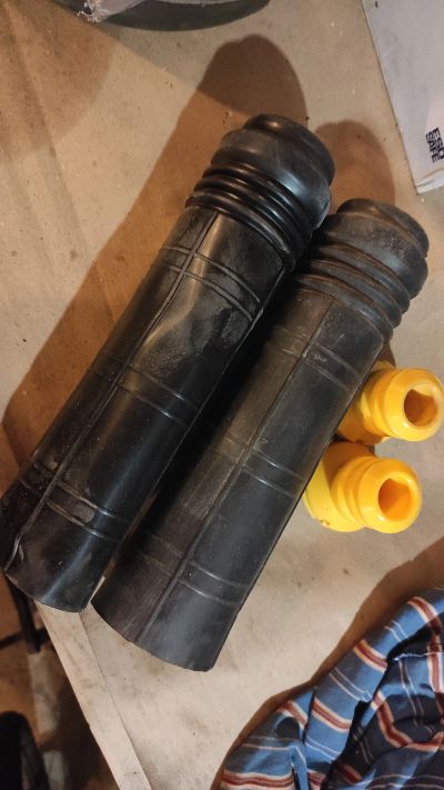 Лот: 19673871. Фото: 1. пыльник заднего амортизатора nissan... Ходовая, подвеска, рулевое управление