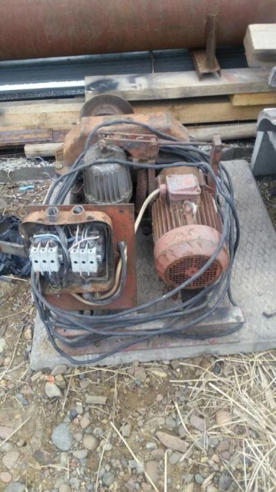 Лот: 11481004. Фото: 1. Лебёдка с электромотором и редуктором. Электродвигатели