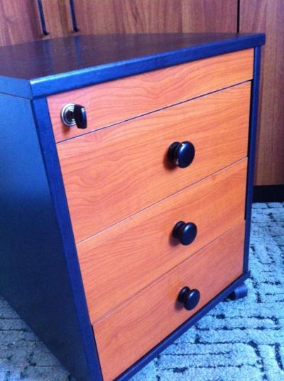 Лот: 3181502. Фото: 1. Тумба офисная темная. Другое (офисная мебель и домашние кабинеты)