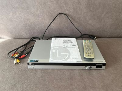 Лот: 18918234. Фото: 1. DVD проигрыватель с караоке... DVD, Blu-Ray плееры