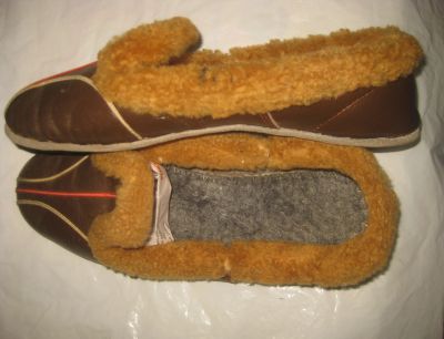 Лот: 20176017. Фото: 1. теплые тапочки -- натуральная... Домашняя обувь