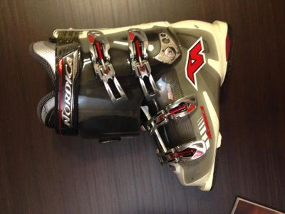 Лот: 4605056. Фото: 1. Ботинки горнолыжные Nordica Speedmachine... Ботинки