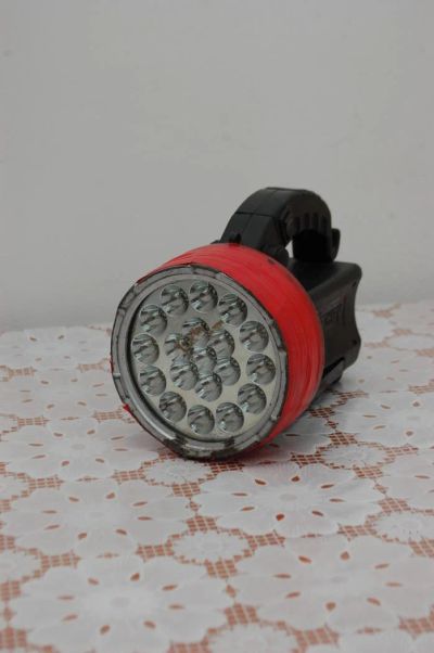 Лот: 4936925. Фото: 1. Фонарик. Фонарики