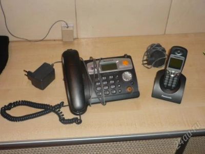 Лот: 1669722. Фото: 1. Телефон Panasonic с доп.трубкой... DECT и радиотелефоны