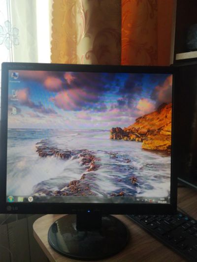 Лот: 16920710. Фото: 1. Lg L1942SE. ЖК-мониторы