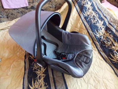 Лот: 4278798. Фото: 1. Автолюлька. Детские автокресла