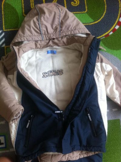 Лот: 4418074. Фото: 1. Демисезонный костюм на мальчика... Верхняя одежда