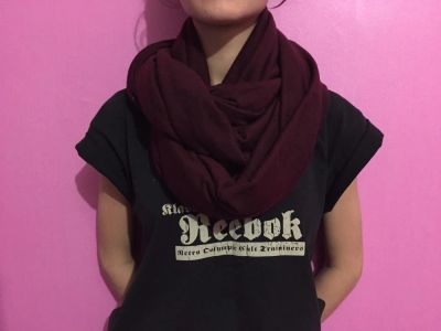 Лот: 5481629. Фото: 1. Шарф бордовый. Шарфы, платки