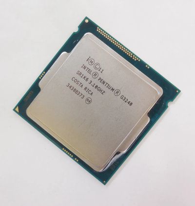 Лот: 20817649. Фото: 1. Процессор Intel Pentium G3240. Процессоры