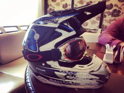 Лот: 4004569. Фото: 1. Шлем ZEUS BLUE L. Аксессуары