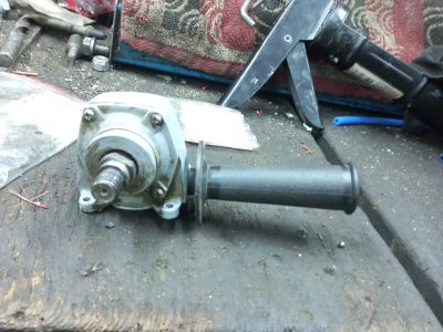 Лот: 25889830. Фото: 1. Угловой редуктор от болгарки 125. Электроинструмент