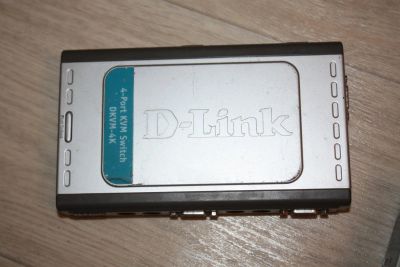 Лот: 4582927. Фото: 1. KVM переключатель D-Link DKVM-4K. Другое (периферия)
