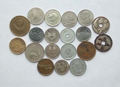 Лот: 25886547. Фото: 1. Монеты разных стран одним лотом. Другое (монеты)