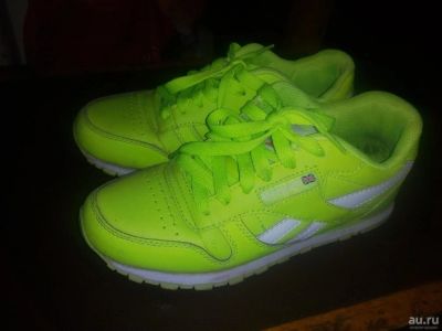 Лот: 8036749. Фото: 1. Кроссовки салатовые 36размер торг. Другое (женская обувь)