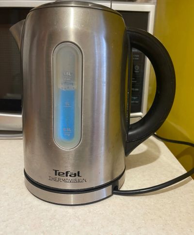 Лот: 18836571. Фото: 1. Чайник Tefal б/у. Чайники, кофемашины, кулеры