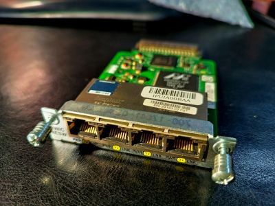 Лот: 25740083. Фото: 1. Оригинал! Cisco hwic-4esw модуль... Маршрутизаторы (роутеры)