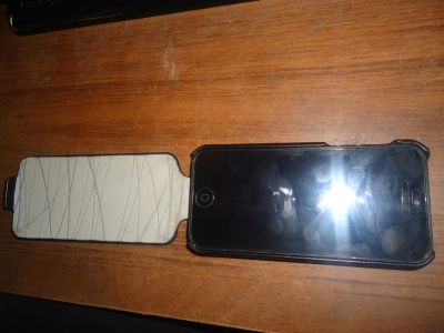 Лот: 3456409. Фото: 1. iPhone 5. Смартфоны