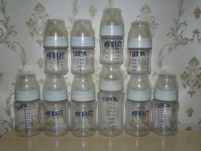 Лот: 4431188. Фото: 1. Бутылочки Avent, осталось 4 шт... Всё для кормления