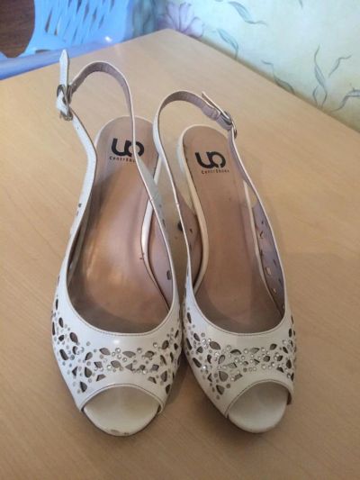 Лот: 8062667. Фото: 1. Босоножки 37р. Босоножки