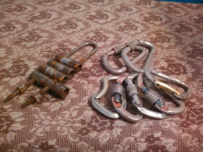 Лот: 5037259. Фото: 1. Артефакты из пещеры. Альпинизм и скалолазание