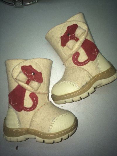 Лот: 7247602. Фото: 1. Валенки на девочку. Р-р 22. Кенгуру. Валенки, угги, унты