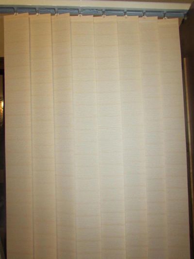 Лот: 6564356. Фото: 1. Вертикальные жалюзи бежевые. Жалюзи